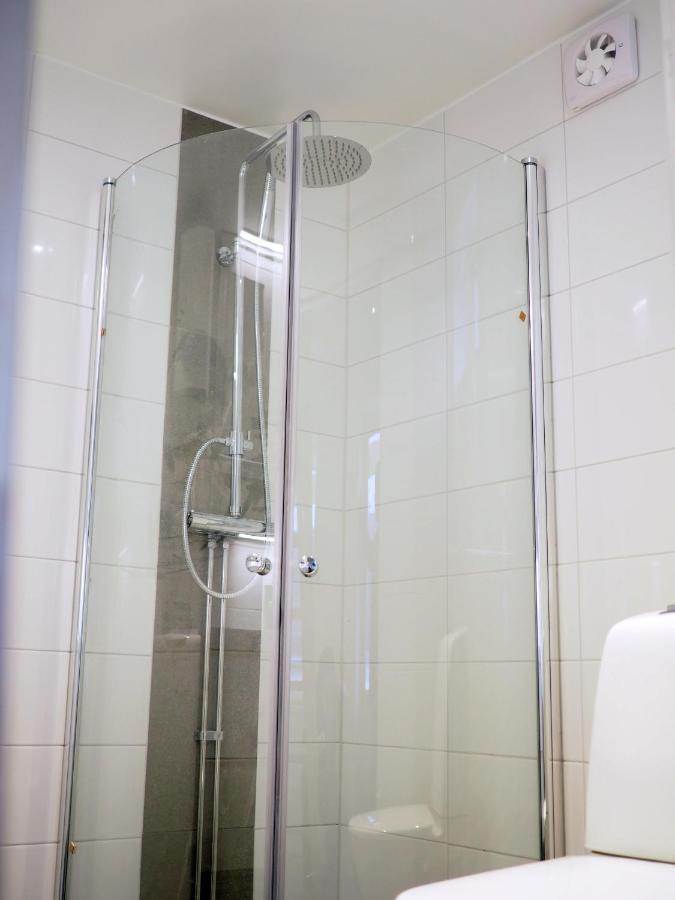 Kristina Attefall I Vaesterhaninge Exteriér fotografie